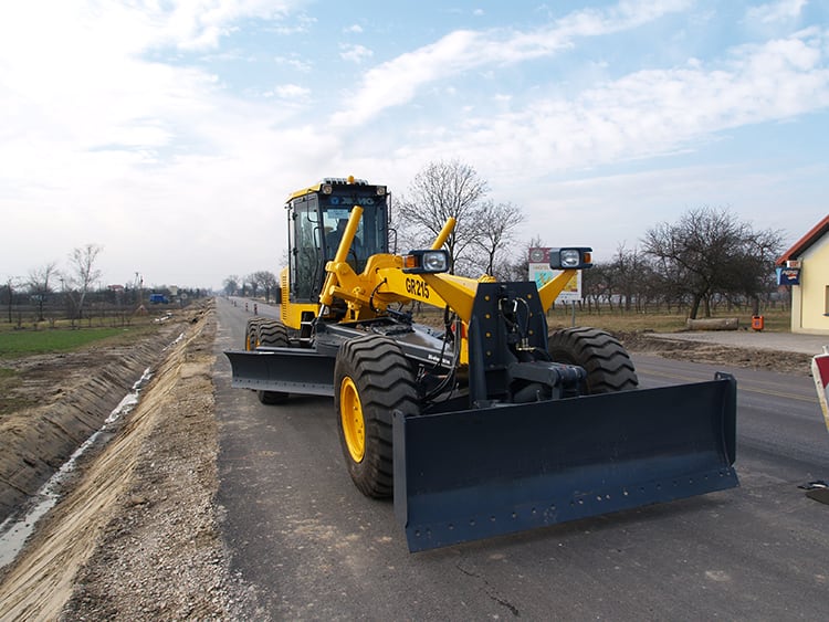 XCMG official 215HP small road motor grader GR215 for sale